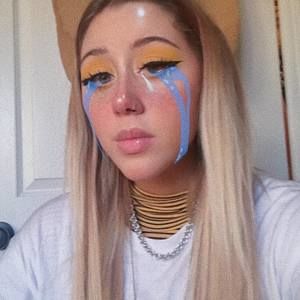 Meet your Posher, Martina